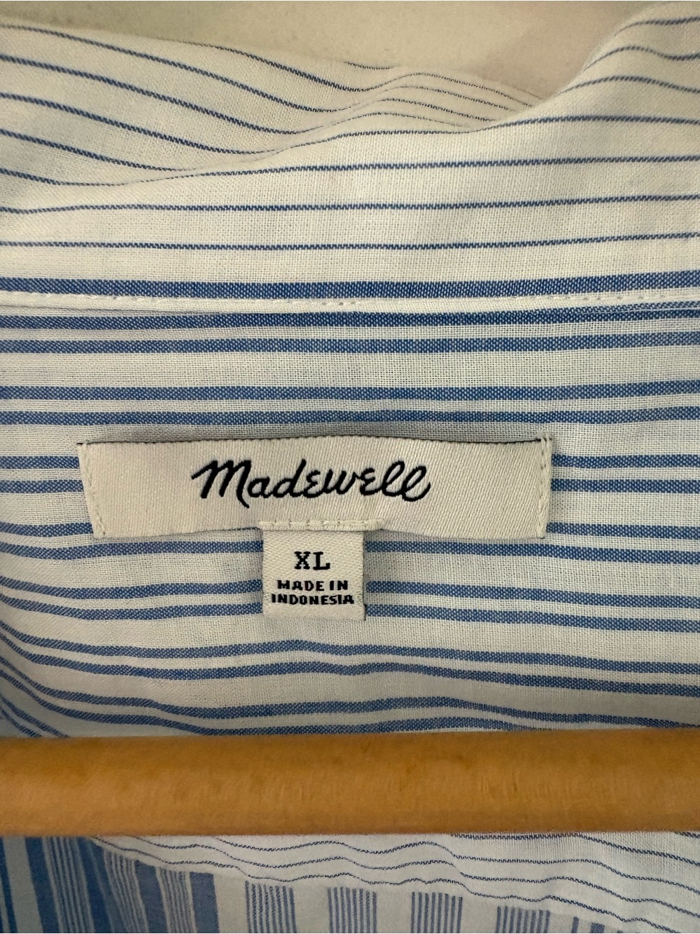 Madewell Notch Collar Popover Shirt. Size XL. - Picture 4 of 10